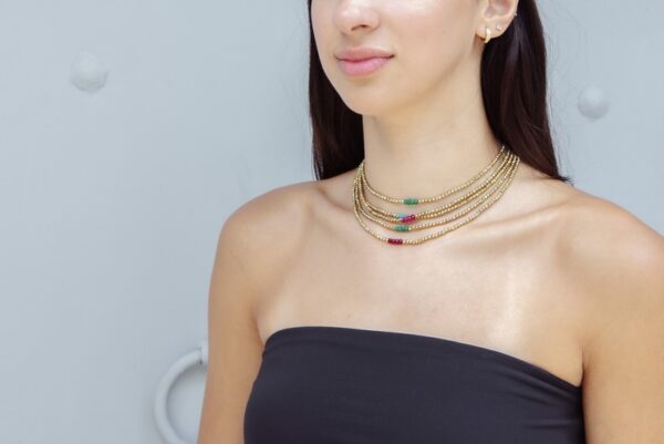 Collar hematita dorada y piedra de ágata facetada